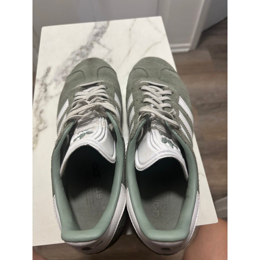 adidas Originals Women's Gazelle Shoes size 9.5 women’s 8.5 men’s - Picture 3 of 6